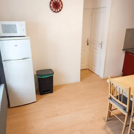 Maison Spacieuse A Avec Jardin *